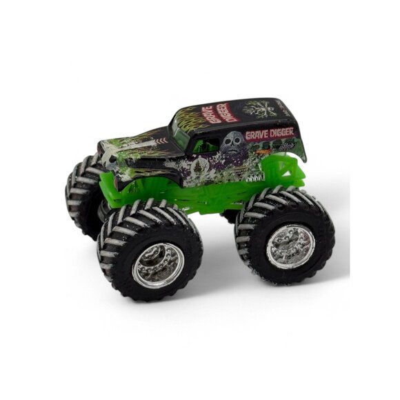Hot Wheels Monster Jam Grave Digger 1:64 Diecast Truck Collectible Preowned - Picture 1 of 5